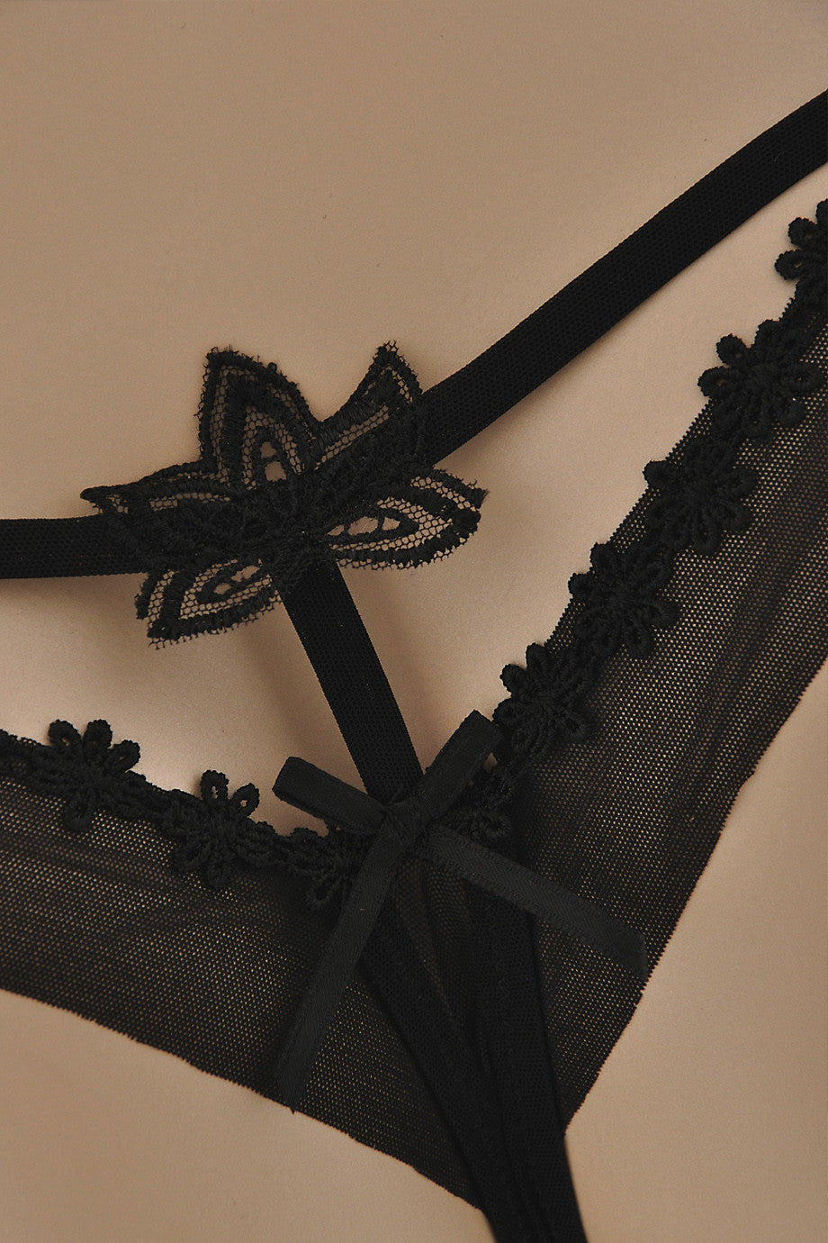 Μαύρο Στριγνκ Δαντέλα - Cotton Club | Γυναικεία Εσώρουχα