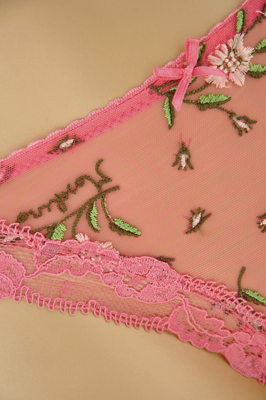 Ροζ Στρινγκ - Moschino | Γυναικεία Εσώρουχα