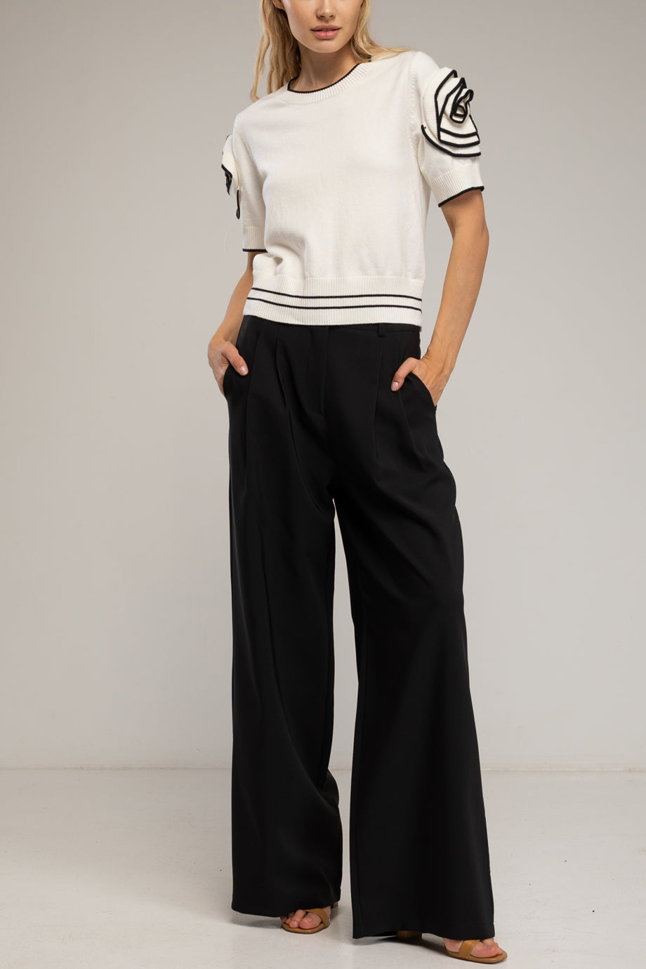 Florisse Μπλούζα με Κοντά Μανίκια και Λουλούδια | Τοπ, Μπλούζες Knits Knitwear| Florisse Top with Floral Sleeve Details